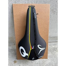 Prologo NAGO R4 Tadej Pogačar 環法冠軍紀念坐墊 單車元素公司貨, 1個