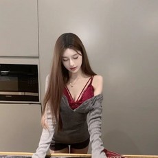 蕾絲露肩吊帶背心，純欲風性感內搭上衣，夏季新款