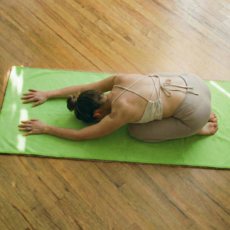 에코리즈 초극세사 논슬립 요가타올, 1개, 그린