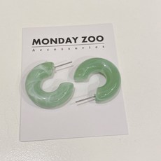 MONDAY ZOO 優雅彩色C型耳環, 綠色, 1個