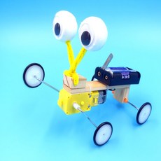 臺灣熱銷 博燃科敎木質益智科敎玩具diy小製作材料包兒童手工模型科學玩具, 木質電動爬蟲材料包, 1個