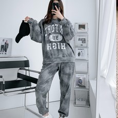 MINTWINI 女款力量水染套裝大學T慢跑褲運動套裝旅行風居家服休閒寬鬆大尺碼染色