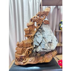 太行崖柏 山裏人家帶意境大抱石, 如圖所示, 1個