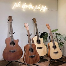 Guitar Player 可折疊收納立地式吉他架 適用吉他、電吉他、貝斯 方便攜帶節省空間, 1個