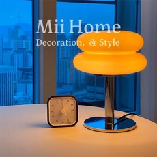 熱銷Top1【Mii厝邊】台灣 包豪斯復古檯燈 復古檯燈 小夜燈 蘑菇燈 台燈 中古風 檯燈 床頭燈 燈具 臥室燈 簡約, 橙紅【包豪斯復古檯燈】