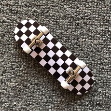 手指滑板 指尖滑板 迷你滑板 砂紙合金指尖軸承輪 新手入門 台灣出貨, 黑白格手指滑板, 1個