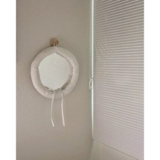 폭신한 패딩 쿠션 걸이형 거울 포토존 주수사진 촬영 소품, 화이트 직경 30 cm