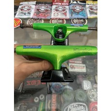 雷橋 Thunder T橋 滑板進口橋 鍛造底座 雙空橋 尺寸147 pu全新 滑板支架, 如圖所示, 1個