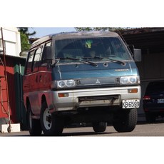 DELICA 95年 箱車 4X4 柴油渦輪手排 - 無嚴重鏽蝕 桃園八德, 1個