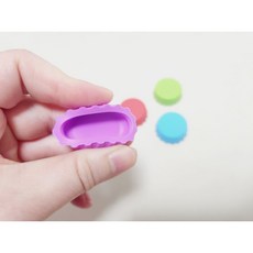 컬러풀 말랑 실리콘 병마개 모양 달팽이 먹이그릇 직은 소동물 물용기, 1개, 병마개먹이그릇 보라