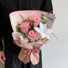 手工扭扭棒玫瑰永生花束 女孩生日禮物/畢業禮物/情人節禮物, ins成品扭扭棒藍玫瑰,成品花束+禮袋+燈