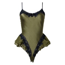 트윈셋 라인스톤 장식 바디수트