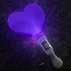 附電池手持閃光棒 螢光棒 發光棒 演唱會 發光用品 派對用品 夜店用品 酒吧用品 蹦迪用品, 1個, 愛心棒 紫色1个