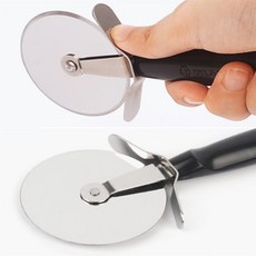 래빗초이 피자칼 피자롤러, 소