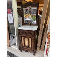 歐式浴櫃洗手台，民宿裝潢奢華首選，打造精緻浴室空間，寬敞檯面易清潔，多層收納設計, 1個