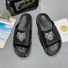 남여공용 뒤꿈치없는 데일리 발편한 하프 운동화 스니커즈 뮬 슬리퍼