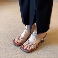 여성 위빙 샌들 키튼힐 여름 스트랩디자인 스퀘어토 데이트룩 샌들힐