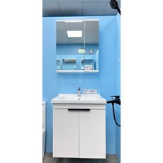 洗樂適衛浴-新北五股夏綠地 60CM浴櫃龍頭鏡櫃三件衛浴組, 詳見包裝, 右