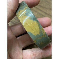 天然阿拉善 54mm 寬版方鐲, 1個