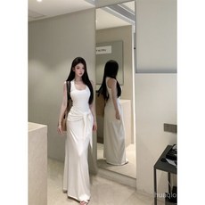 Yellwell세련된 디자인의 여성 민소매 롱 원피스 스트랩 디테일로 포인트 우아한 일상룩LST