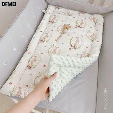 DFMEI 尿布臺墊子新生兒純棉棉墊護脊椎四季通用嬰兒牀小褥子護理臺睡墊, 1個, 56*100cm遇見小鹿[輕氧紗＋豆豆絨]