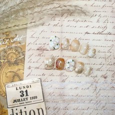 【花花世界】天娛美甲 高端 穿戴甲 原創設計 純手工穿戴甲 美甲 氣質款 個性 貓眼 高級 顯白 獨特 輕奢 設計款, 1個, 豆豆甲（超短款長度15mm）,S