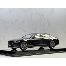 NOREV 諾威爾 1/18賓士 S級 W223 合金車模 黑色, 1個