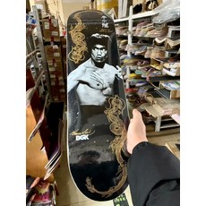 DGK 李小龍聯名款專業滑板板面 8.25 吋, 如圖所示, 1個