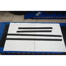 (小賴汽車)VW GOLF MK2 全新細版邊條，車身防刮保護，簡易安裝，提升外觀質感, 1個