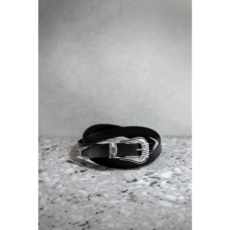 金屬扣環牛皮腰帶 時尚百搭款 精緻銀色 柔軟舒適皮革 展現優雅身形