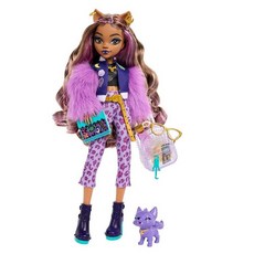 Monster High Lagoona 블루 인형 메시 티 및 카고 팬츠 애완동물 물고기 넵투나 및 백팩 스낵 및 노트북과 같은 액세서리 포함, 클로딘 울프