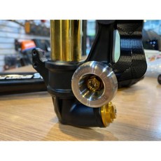 POSH 鈦合金 L35 倒叉 前叉 避震器 防倒球, 原色