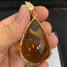 純天然無燒巴西頂級暴力黃琥珀黃全美全淨水滴型黃水晶吊墜 (可開鑑定所證書)
