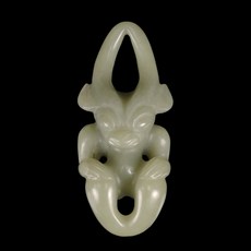 博古珍藏 河磨玉籽料太陽神把玩．261公克．紅山文化文物．工中工痕．早期收藏