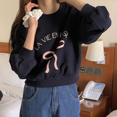 여성용 빅사이즈 크롭 맨투맨 쭈리면 러블리 리본디자인 레터링 간절기 긴팔티