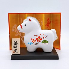 日本進口 藥師窯 2026 錦彩招福干支 午歲置物馬年 松竹梅 開運招福