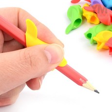 YM 돌고래모양 펜그립 1P 유아연필교정기