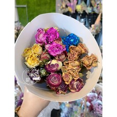 多色玫瑰乾燥花束 染色玫瑰永生花 乾燥花材料 畢業/情人節/母親節禮物, 隨機混色/多頭30頭左右/花頭1～3公分