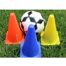 학교 체육수업 운동장 강당 달리기 수행평가 접시 꼬깔콘, 접시콘