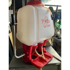 背負手壓式噴霧機 (附噴桿), 1個
