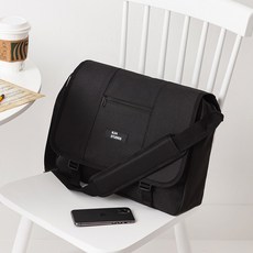 ENDORSI 斜背郵差包 EBA522