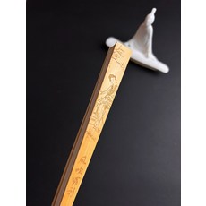 雕刻摺扇, 如圖所示, 1個