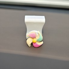 컬러 바람개비 자동차 걸이 조수석에 신기 장갑함 앞좌석 수납 트레일러 장식품, 노란점바람개비#바람개비고리, 하나