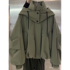 綠色連帽開春外套中厚款，流行百搭工裝衝鋒衣女