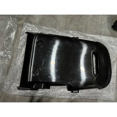 Gogoro VIVA MIX 皮帶船底, 1個, 65100-JB2-00C