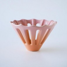 Dotyk dripper V60 세라믹 푸어오버 커피 드리퍼 (우크라이나에서 핸드메이드) Series 20, 복숭아와 라즈베리