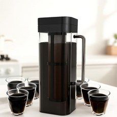 SlimFit 1.9L(64온스) 콜드 브루 커피 메이커 누출 방지 및 냉장고 문에 적합 인체 공학적 손잡이 - 필터가 있는 BPA 프리 플라스틱 대형 2L 용량 블랙, SlimFit 1.9L(64온스) 콜드 브루 커피 메이