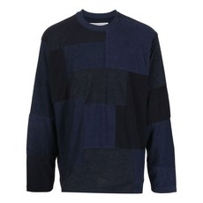 화이트마운티니어링 슬라우치 패널 스웨터