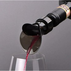 흘림없이 깔끔하게 와인 푸어러 마개 간이마개 간편개폐, 1개, 블랙