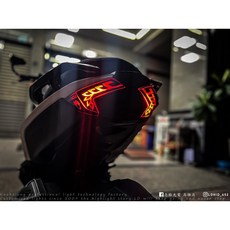 MMBCU 曼巴 蛇鱗造型 炫彩尾燈 貼紙 改裝, 1個, 特仕版(需用車主尾燈加工)